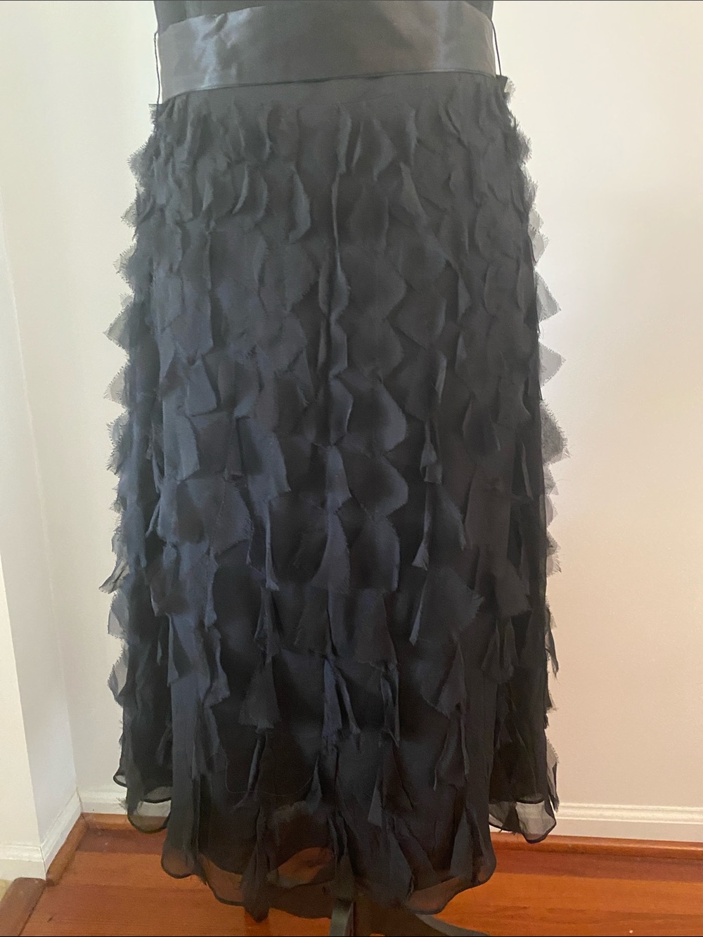 WHBM size 12 100% silk halter dress - Picture 5 of 6